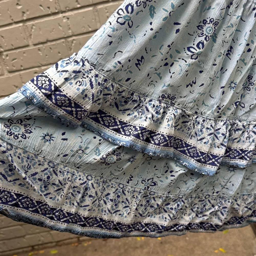 Chic Light Blue Floral A-Line Skirt - Picture 4 of 4